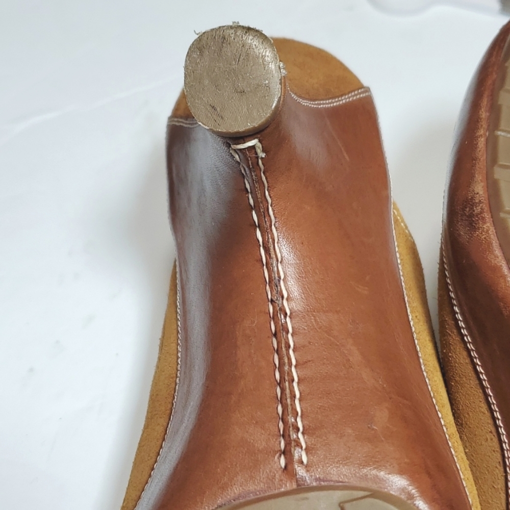COLEHAAN SANDAL WITH CLOSED TOE SIZE 8 1/2 CARAMEL COLOR GOOD CONDITION - Picture 7 of 16